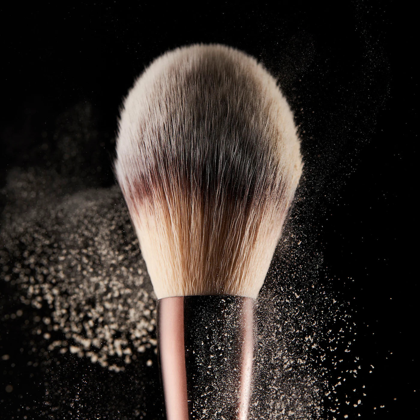 Veil Powder Brush - Hourglass