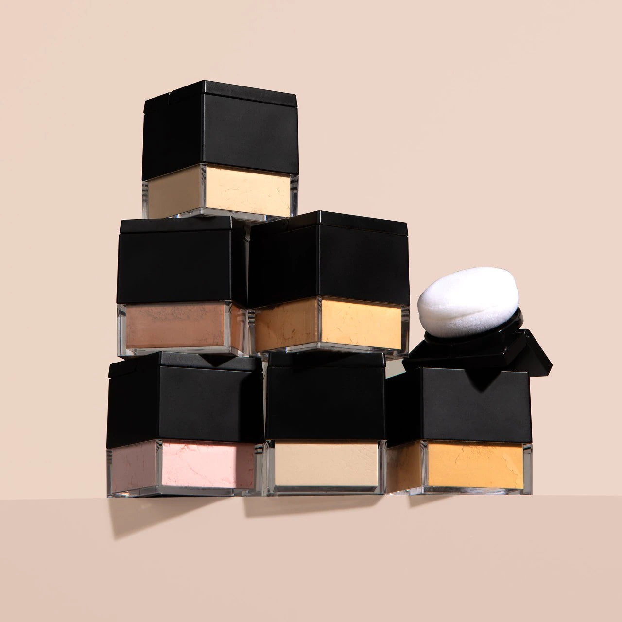 Easy Bake Loose Baking & Setting Powder - Huda Beauty