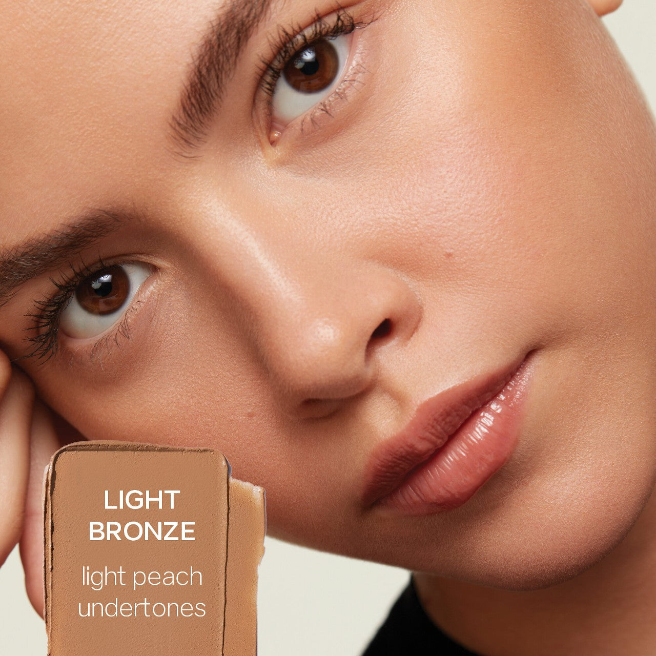 Sun Melt Natural Cream Bronzer - Saie